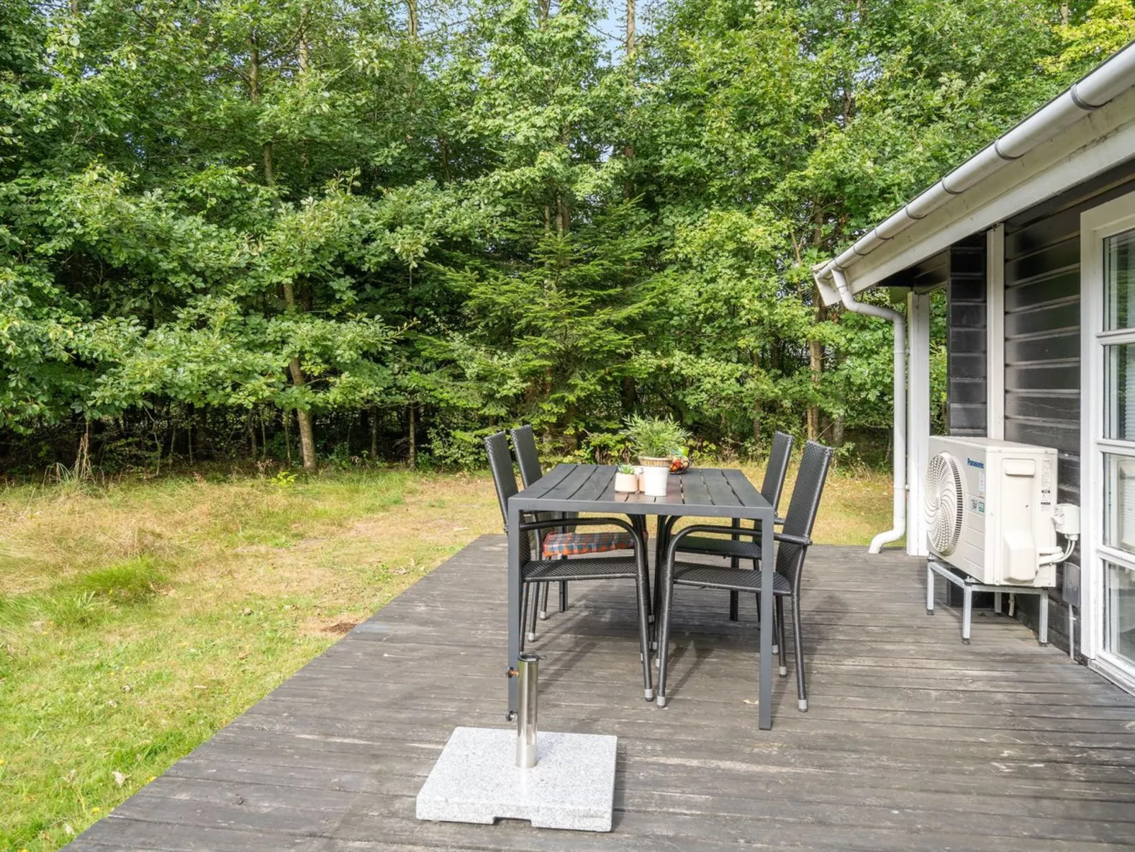 "Iulger" - 30km from the sea - Draußen