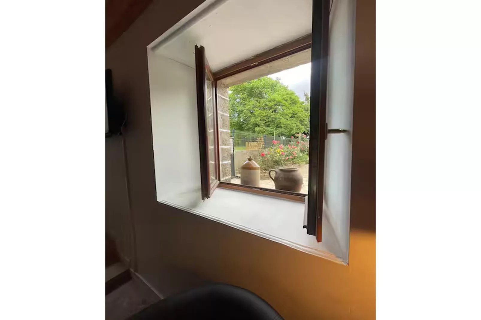 Gîte l'Armor  Jacuzzi terrasse privée cuisine - Aussicht Sommer