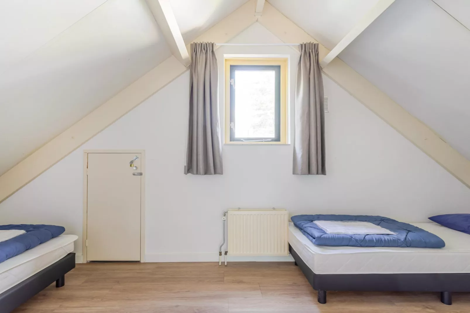 7 - Persoons Forest 217 Sauna Bungalow (copy) (copy) (copy) - Bedroom