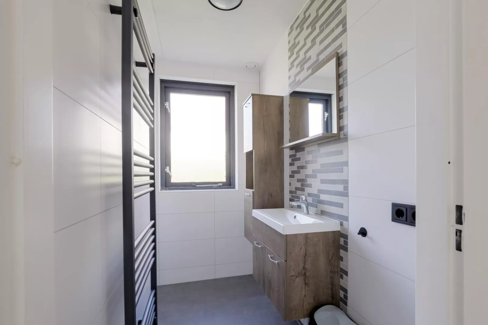 6 - Persons De Zingende Wilg (copy) (copy) - Badezimmer