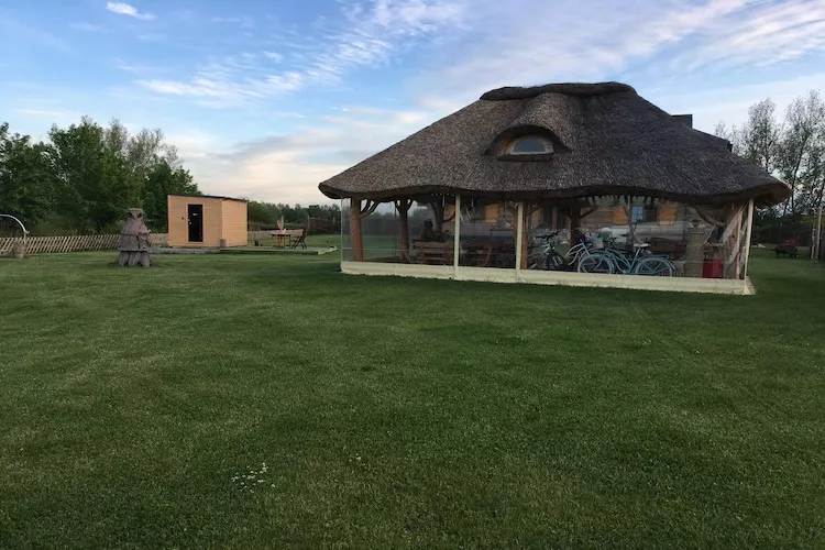 Apartament LEŚNY Ustronie Morskie - Garten Sommer