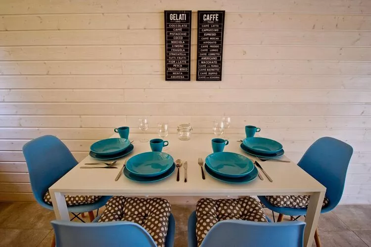 Domki na Brackiej Pobierowo - STANDARD A2 dla max 3 os sob - sob-Dining room