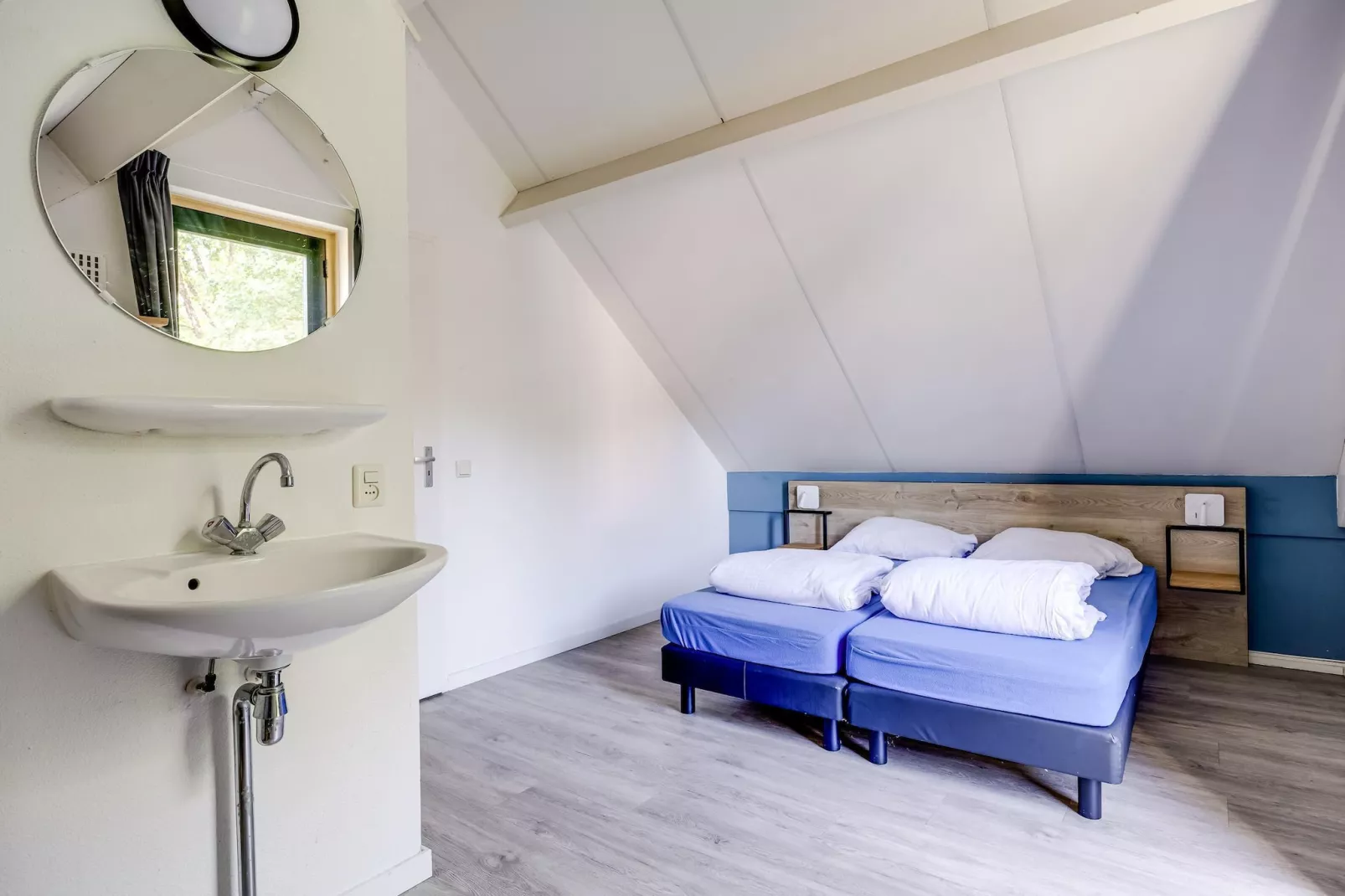7 - Persoons Forest 217 Sauna Bungalow (copy) - Chambre