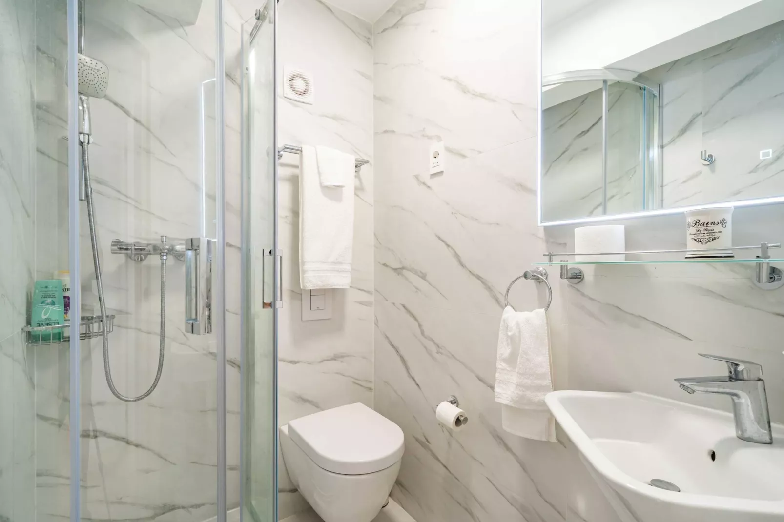 Apartment Villa Claudia - Three Bedroom Apartment with Balcony - Salle de bain