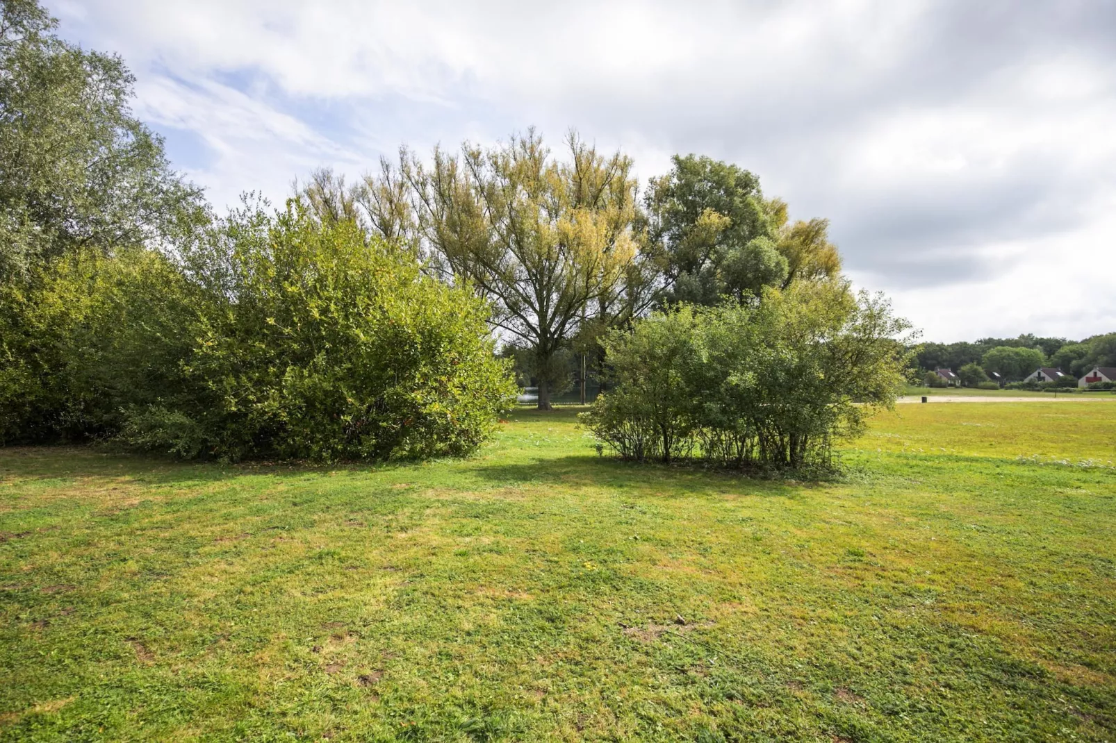 6 - Persons De Zingende Wilg (copy) (copy) - Garten Sommer