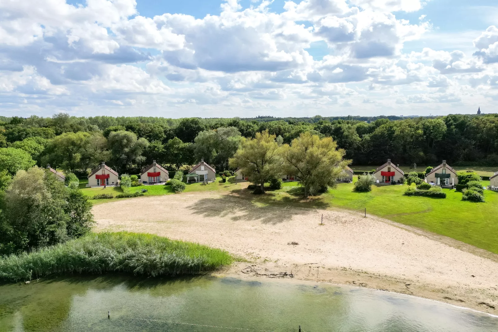 7 - Persoons Forest 217 Sauna Bungalow (copy) (copy) (copy) - Zones été à 5 km