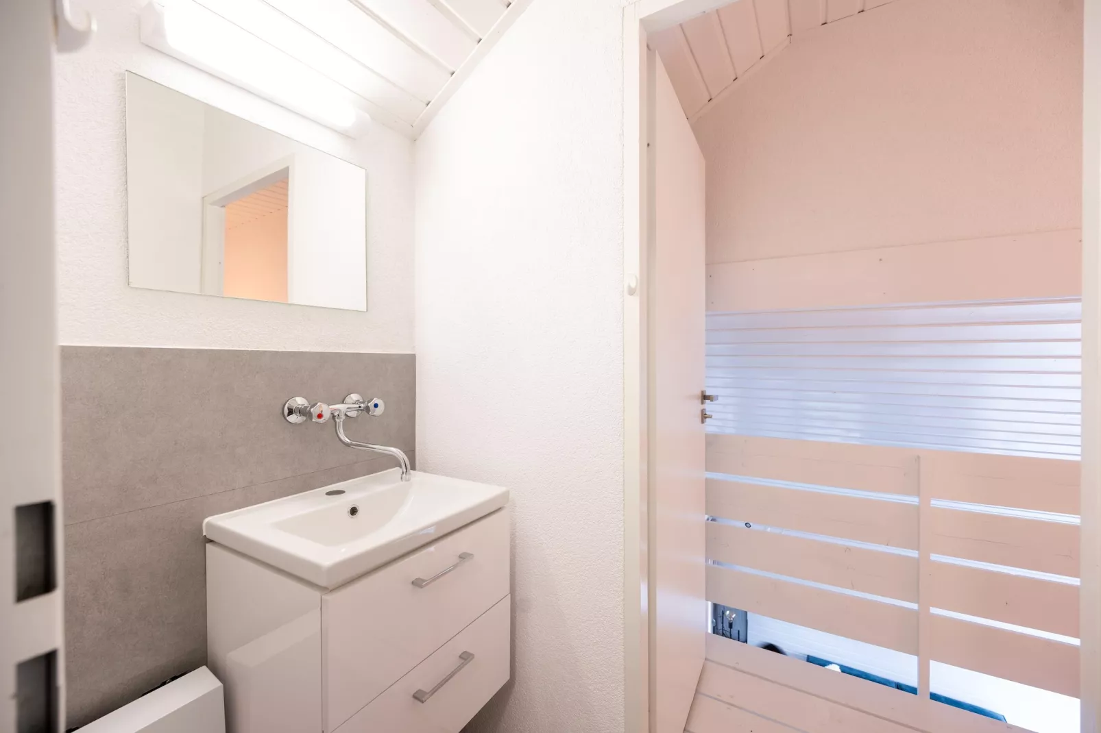 4P Standard - Bathroom