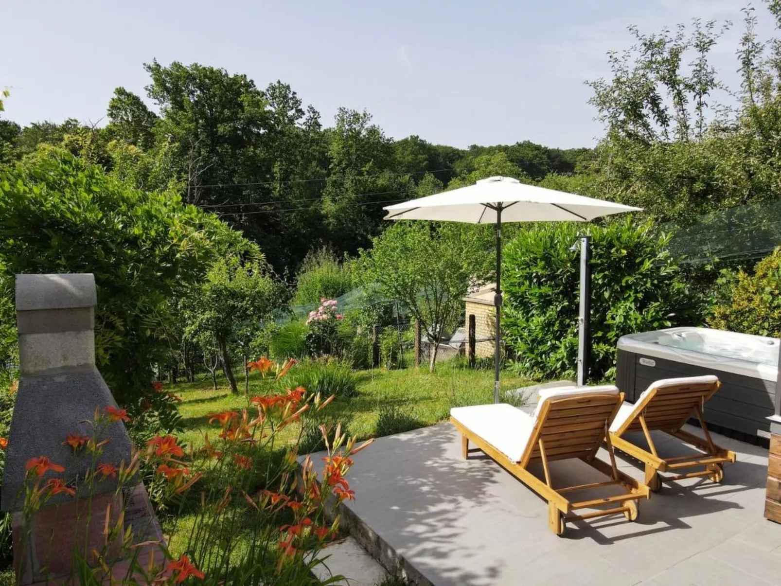 House Villavera - Outside