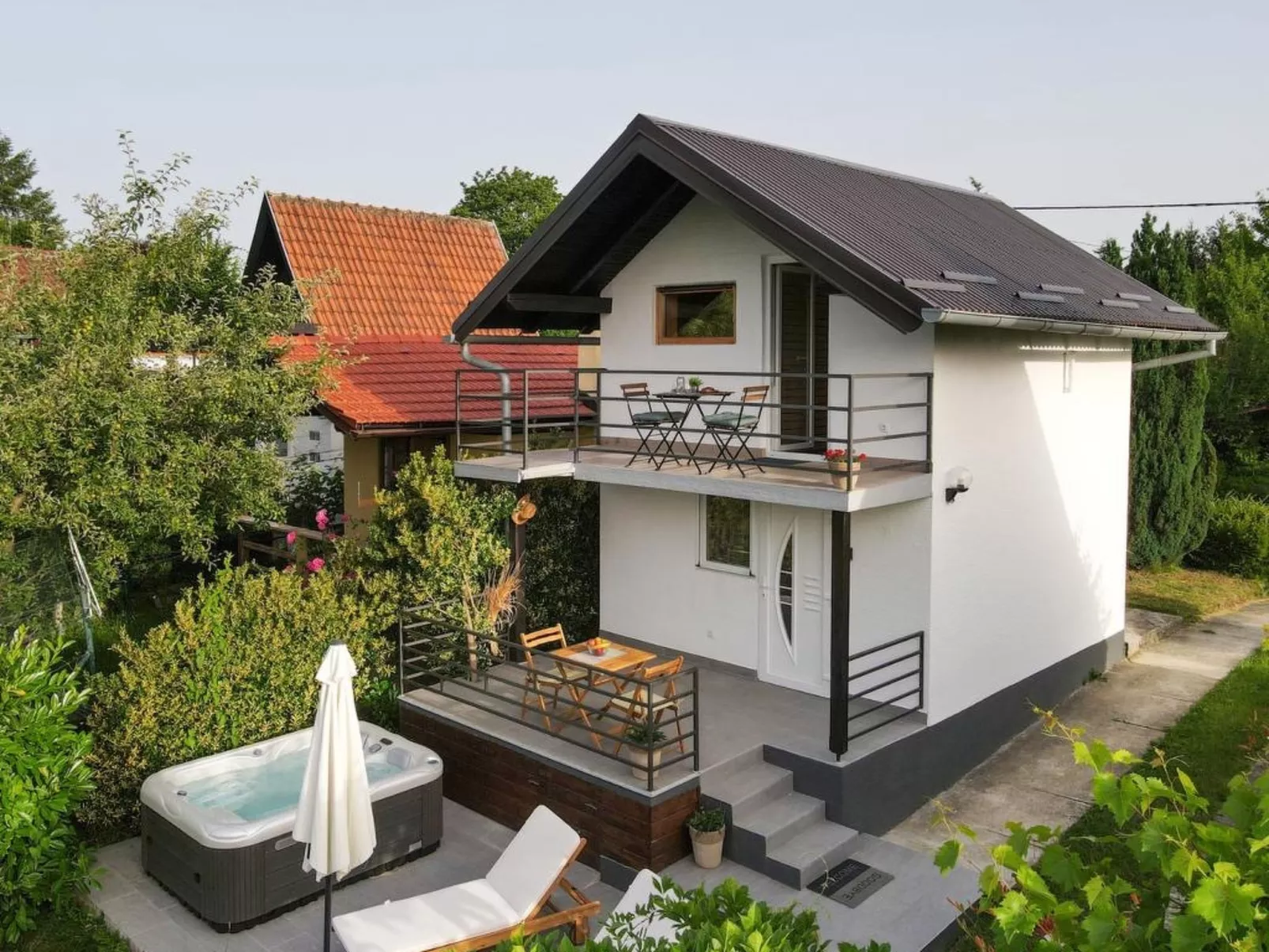 House Villavera - Outside