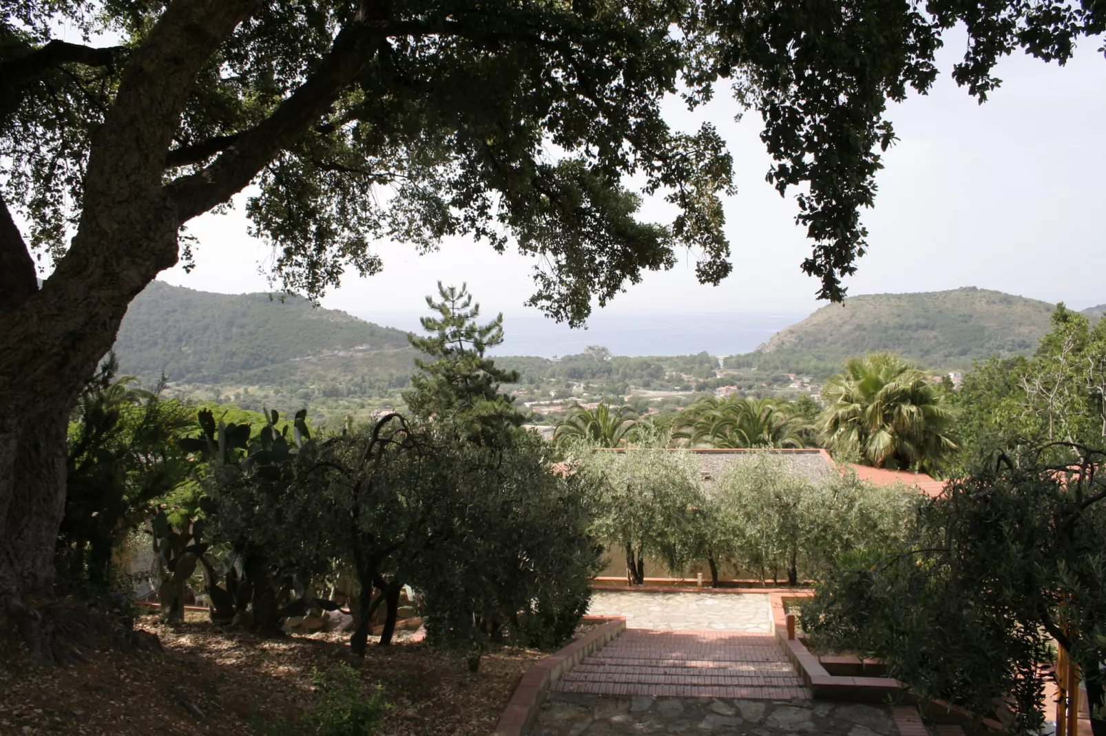 Casa Gialla - View in summer