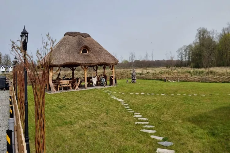 Apartament KAPITAŃSKI Ustronie Morskie - Garten Sommer