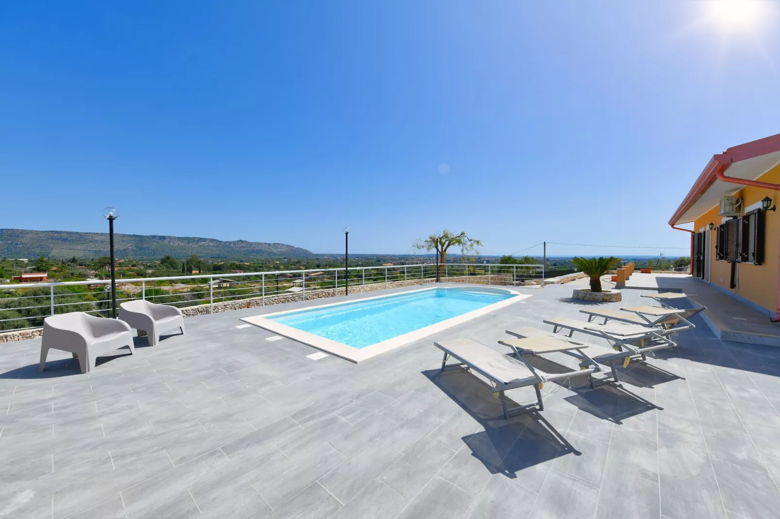 Villa Panorama mit Privatpool - Swimming pool