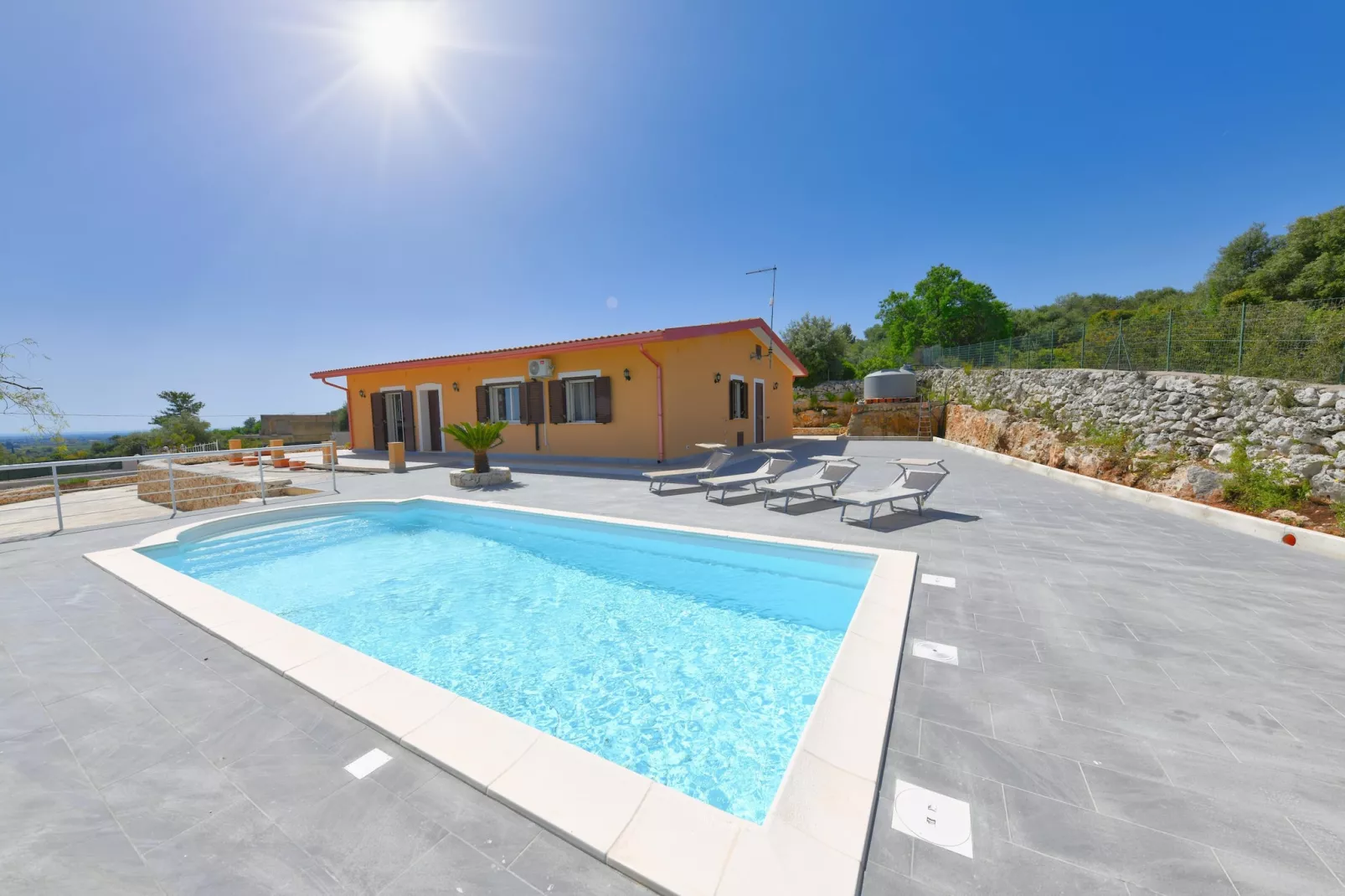 Villa Panorama mit Privatpool - Swimming pool