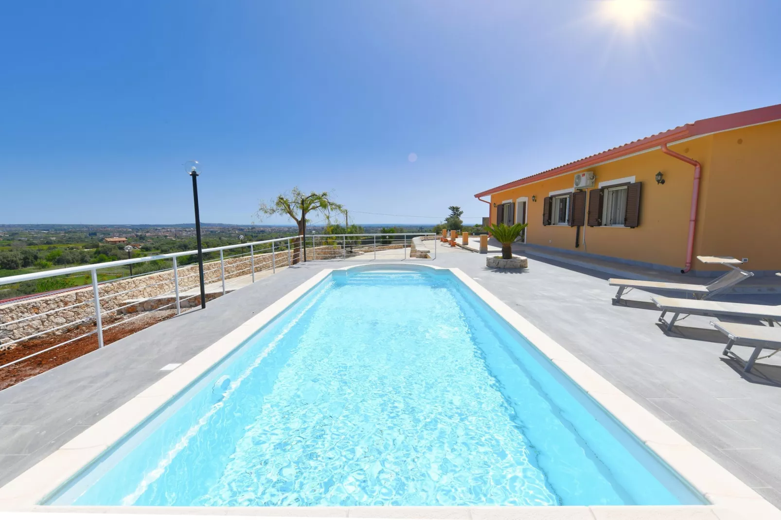 Villa Panorama mit Privatpool - Swimming pool