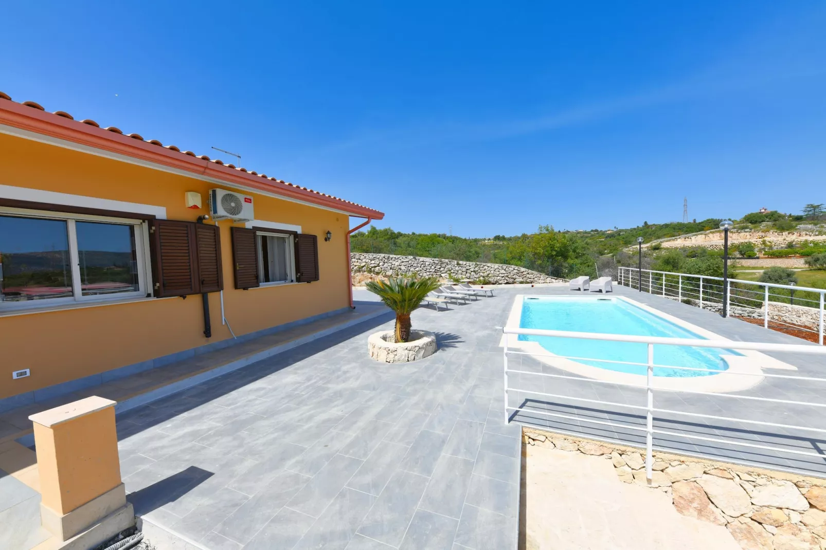 Villa Panorama mit Privatpool - Swimming pool
