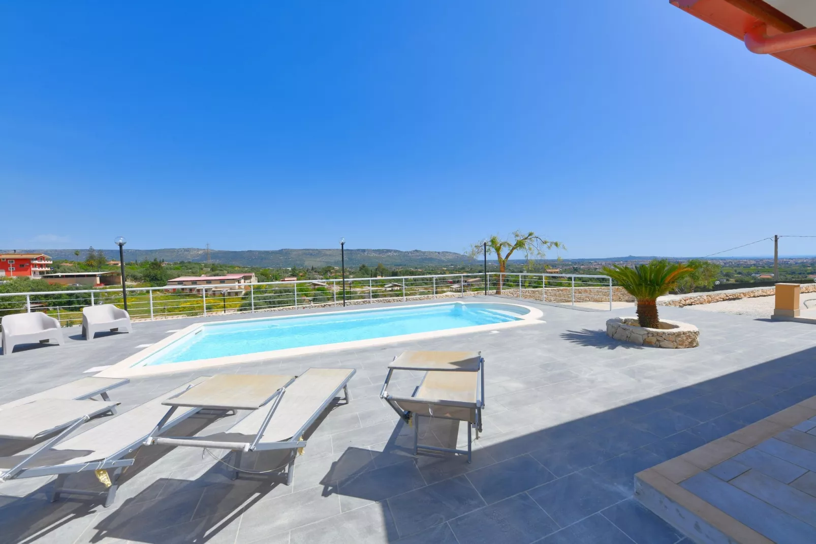 Villa Panorama mit Privatpool - Swimming pool