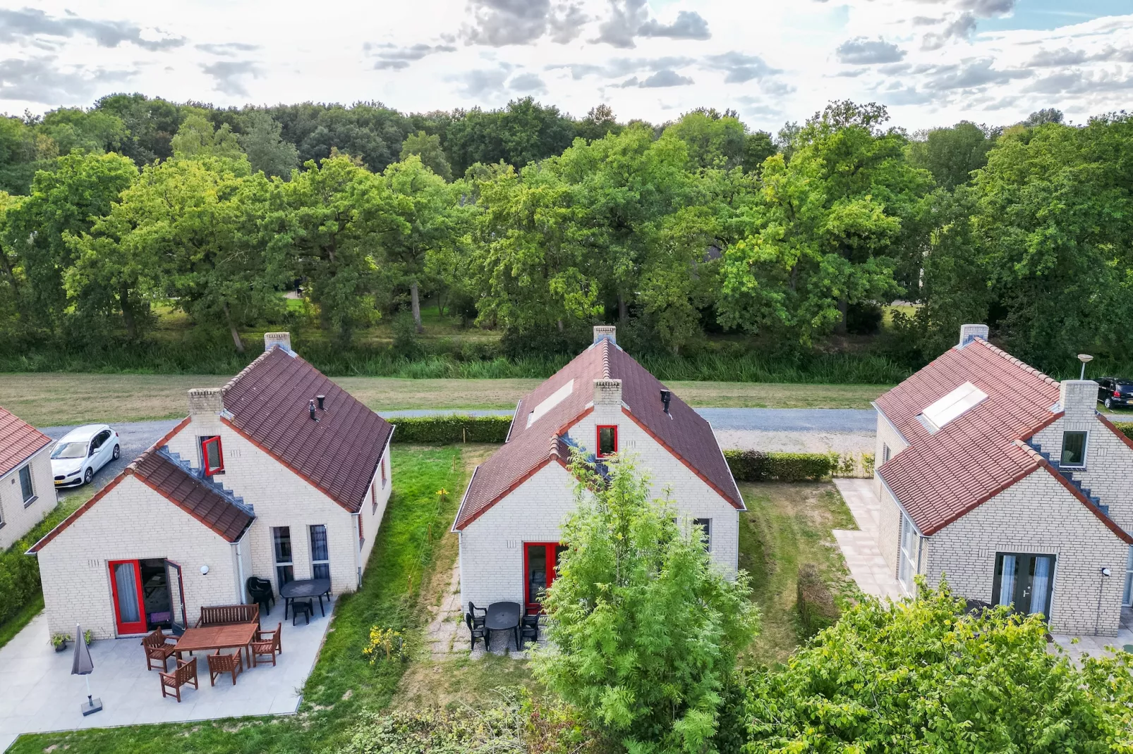 Vakantiepark 't Broeckhuys 1 - Außenbereich Sommer