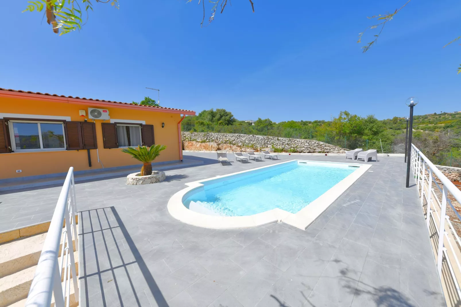 Villa Panorama mit Privatpool - Swimming pool