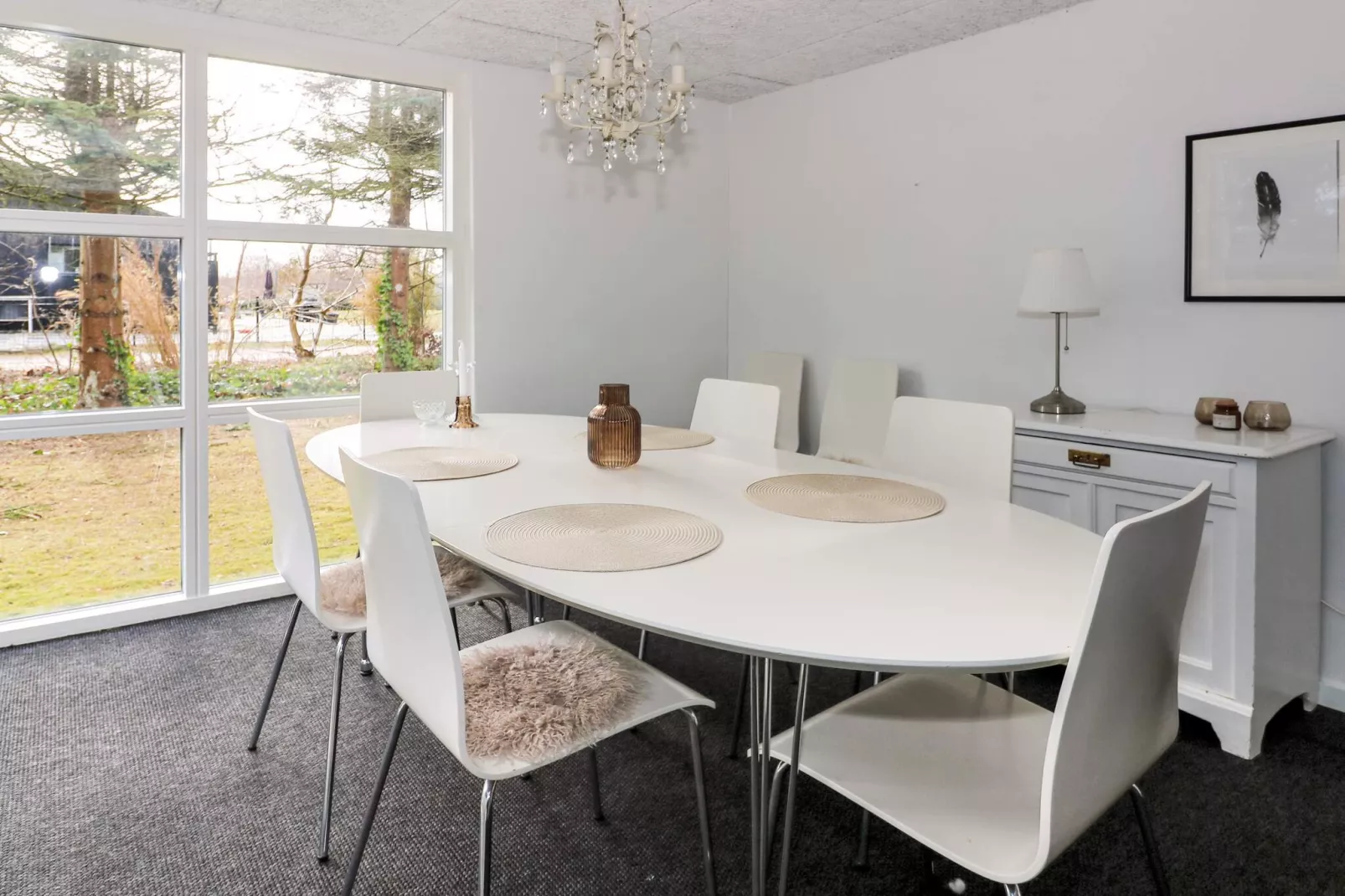 Tranquil Waterfront Cottage-By Traum - Indoor