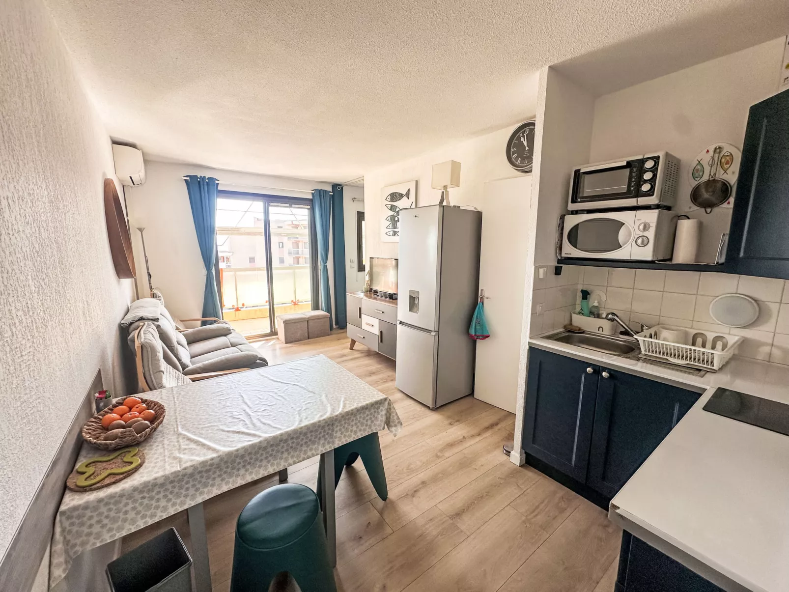 Saint James - Drinnen