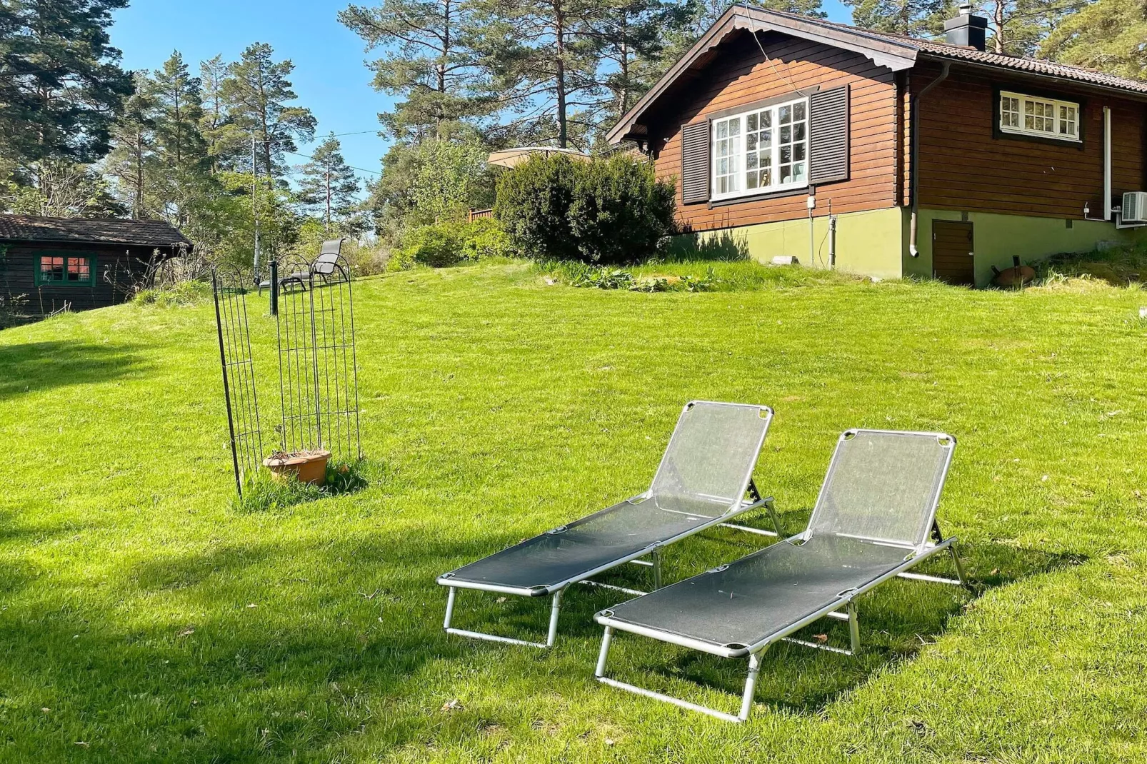 5 person holiday home in GUNNEBO - Outdoor