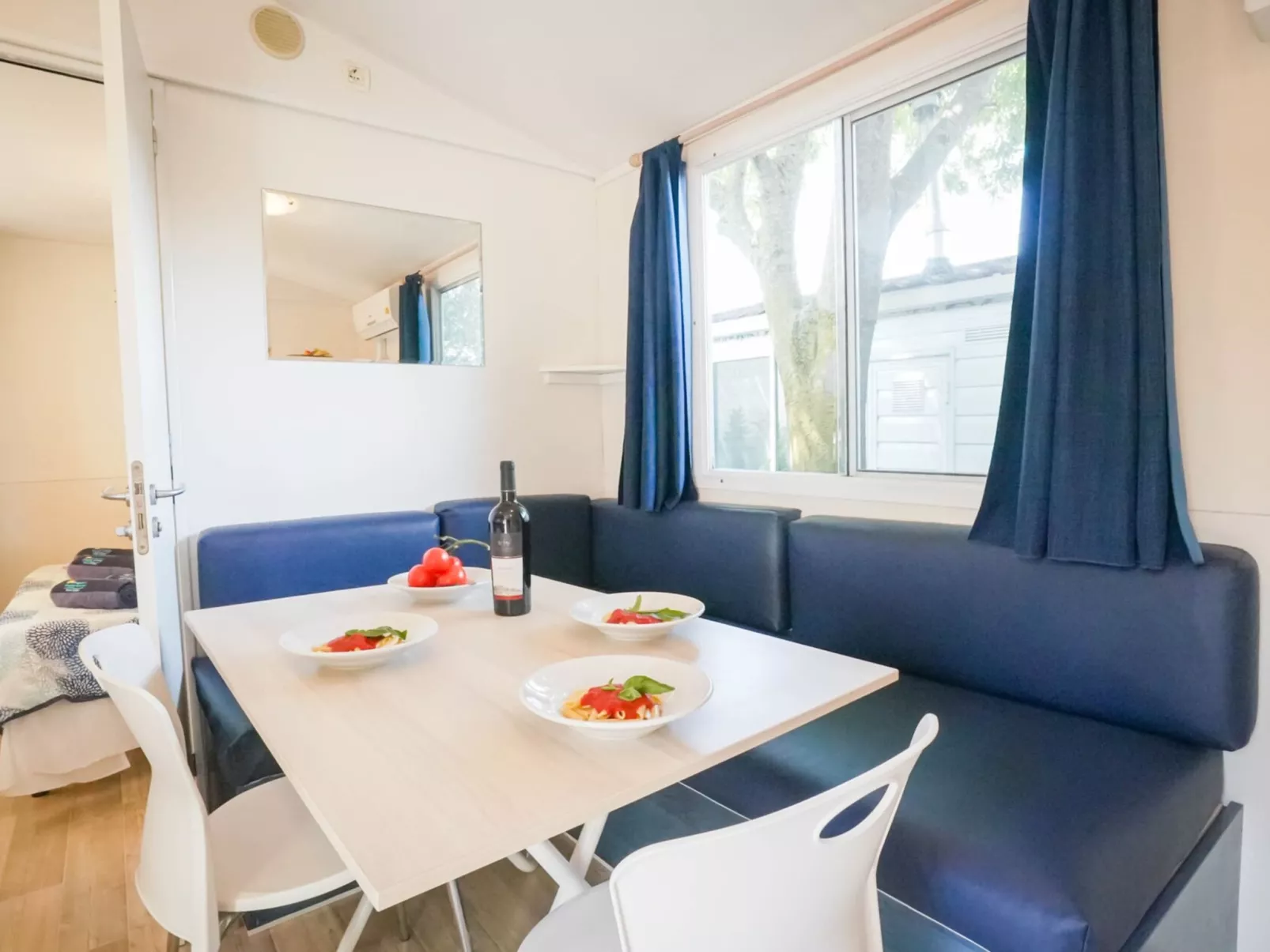 Bella Italia Sardinia - Drinnen