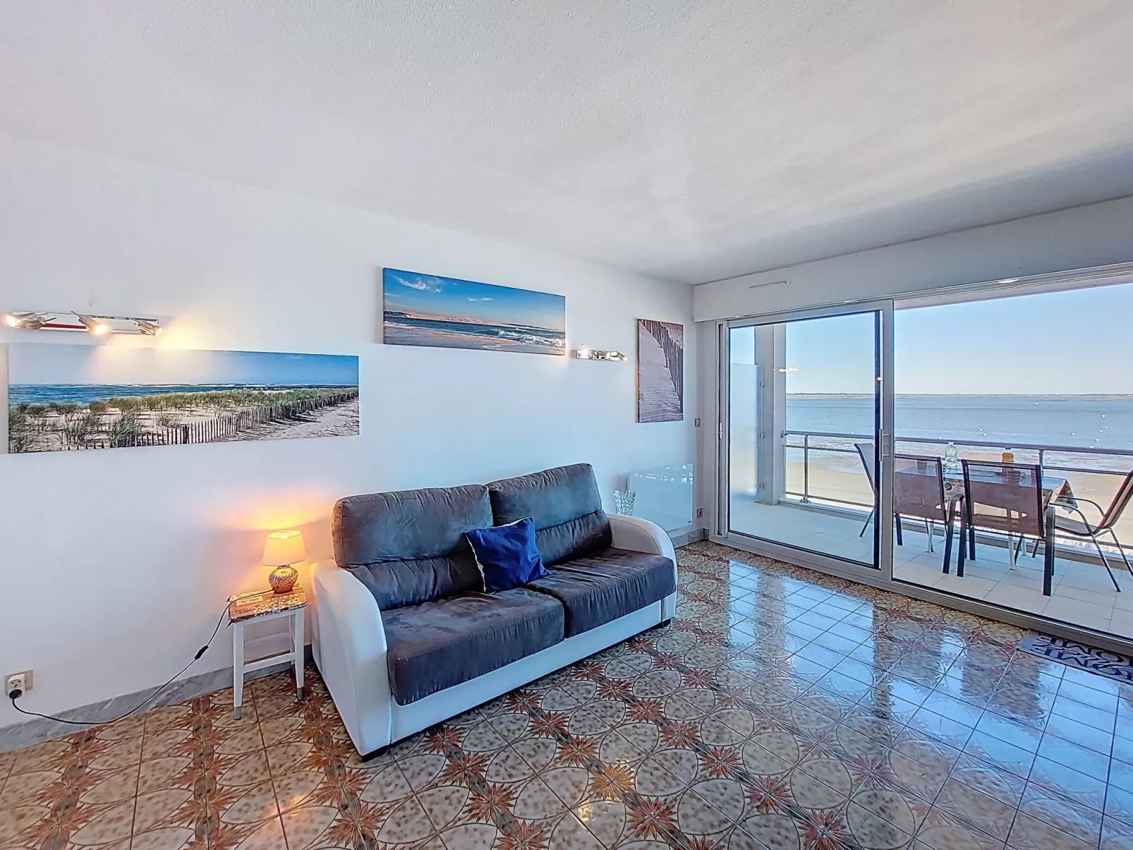 Côte d'Argent - Drinnen