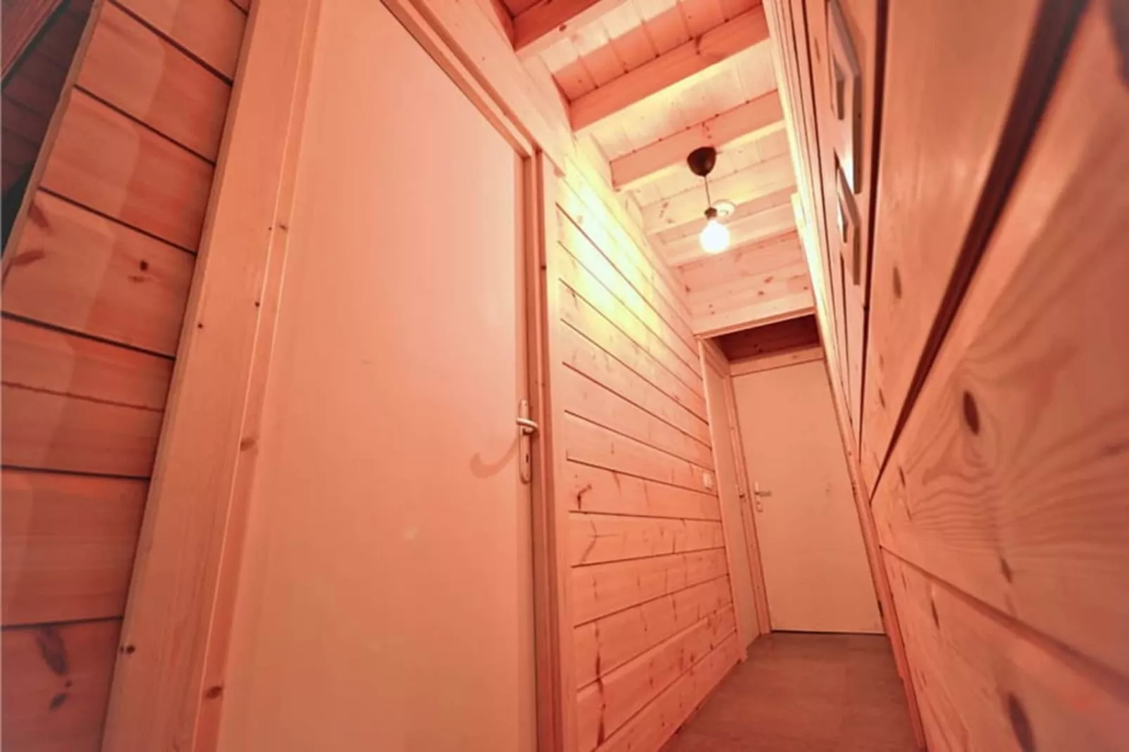 MANDOLINE - Empfangshalle