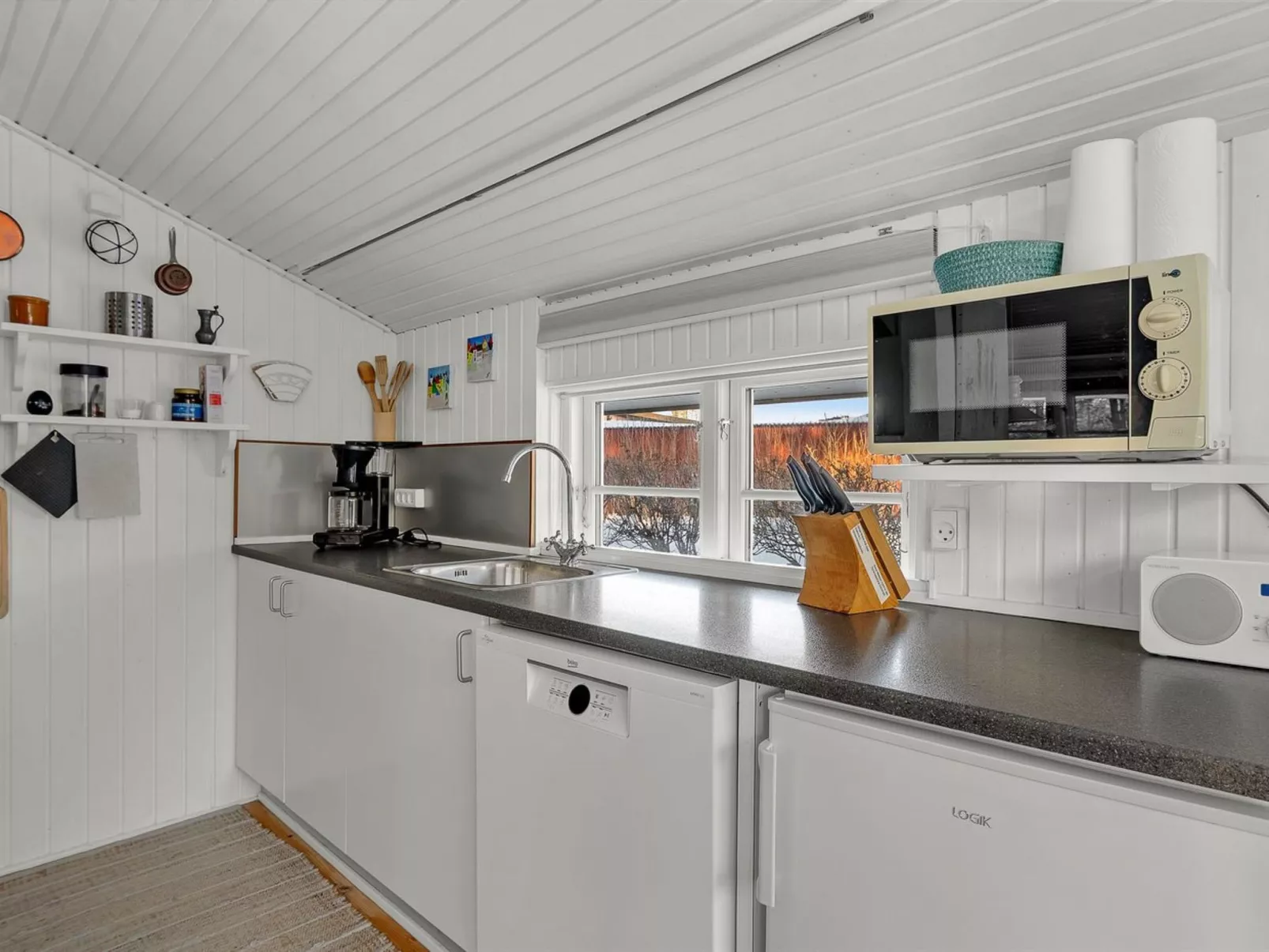 "Kato" - 125m from the sea - Drinnen