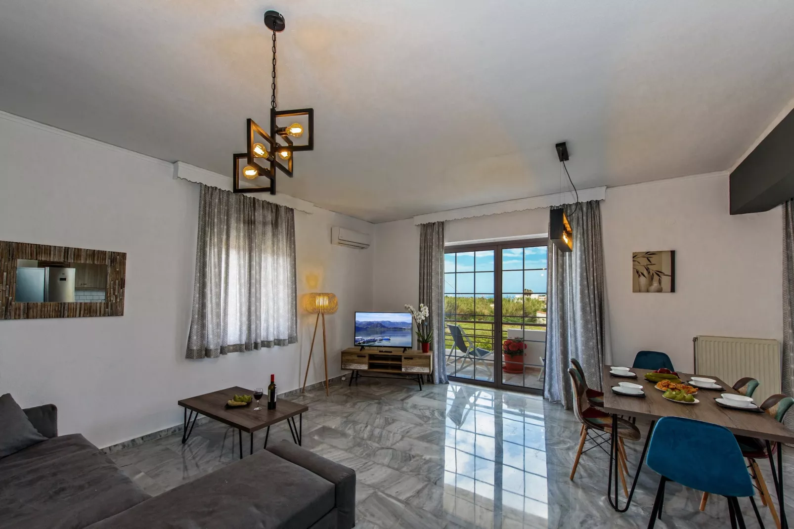 Spyros Villa Apartment 2 - Wohnzimmer