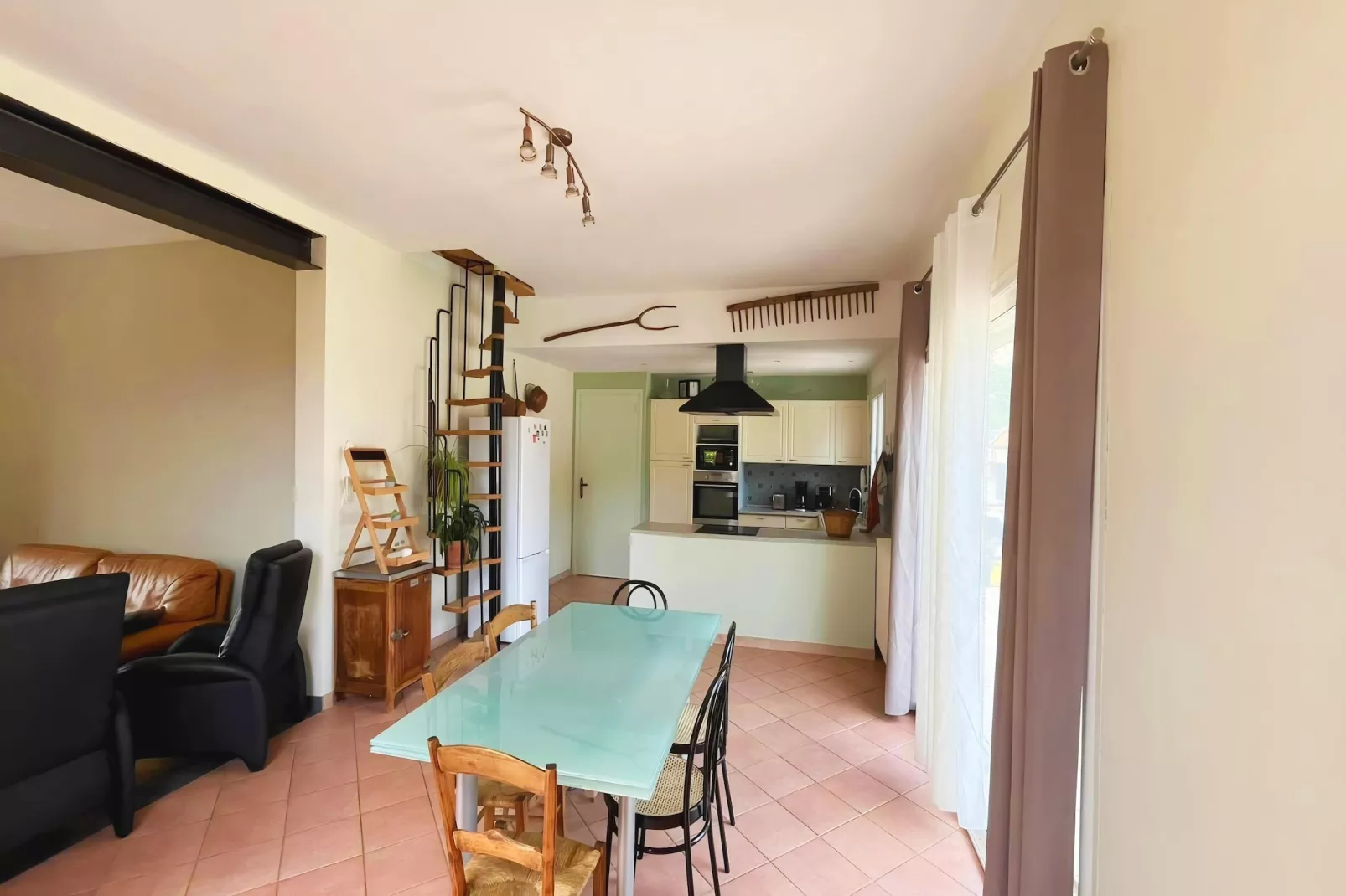 Villa avec piscine - Salle à manger