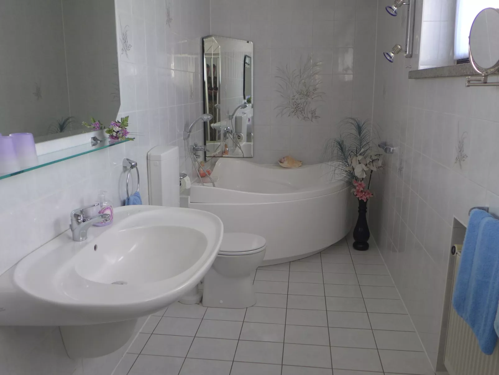 Große Ferienwohnung in Niedergurig mit Großem Ga - Dedans