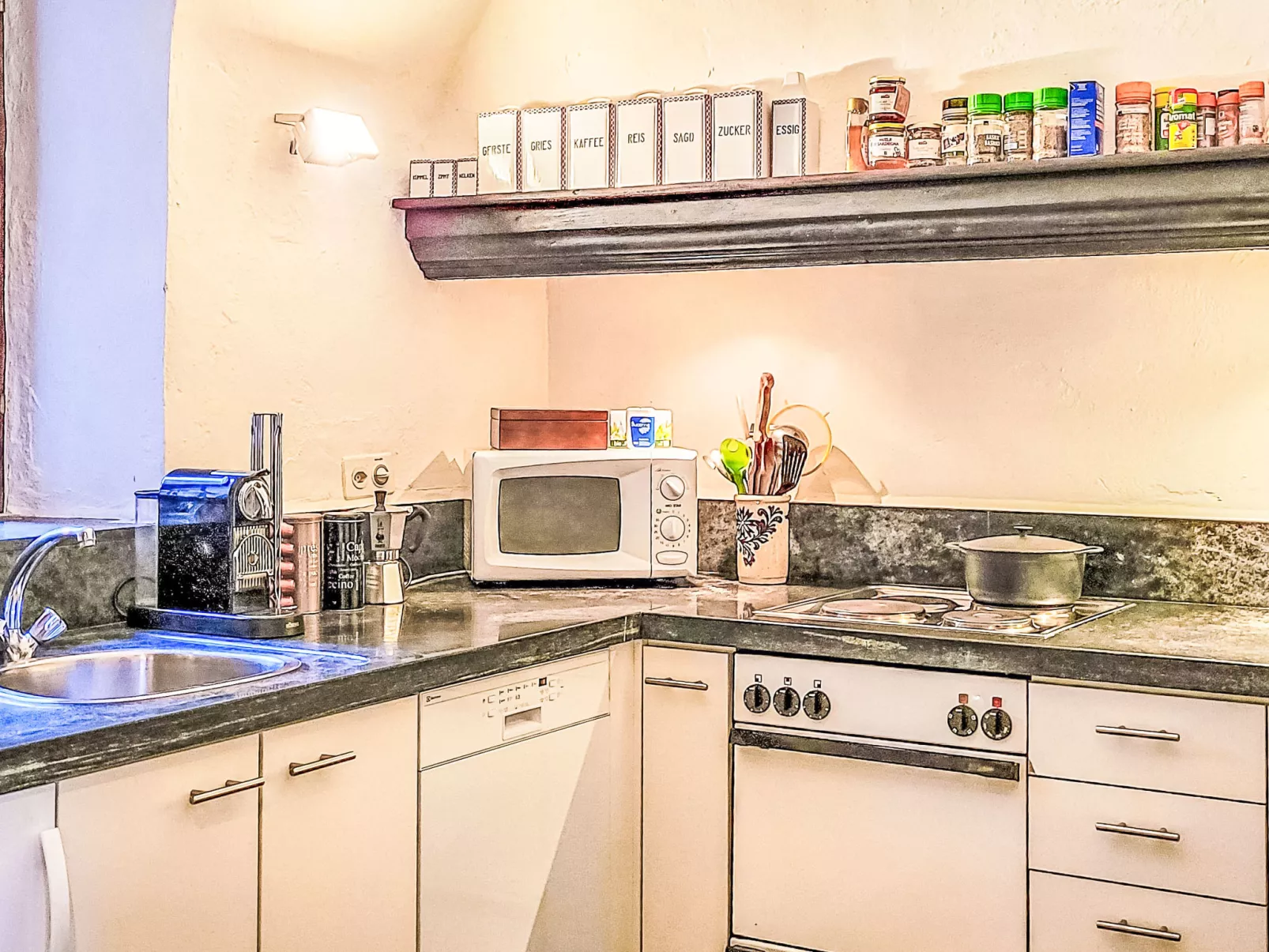 Casa Sambuco - Inside