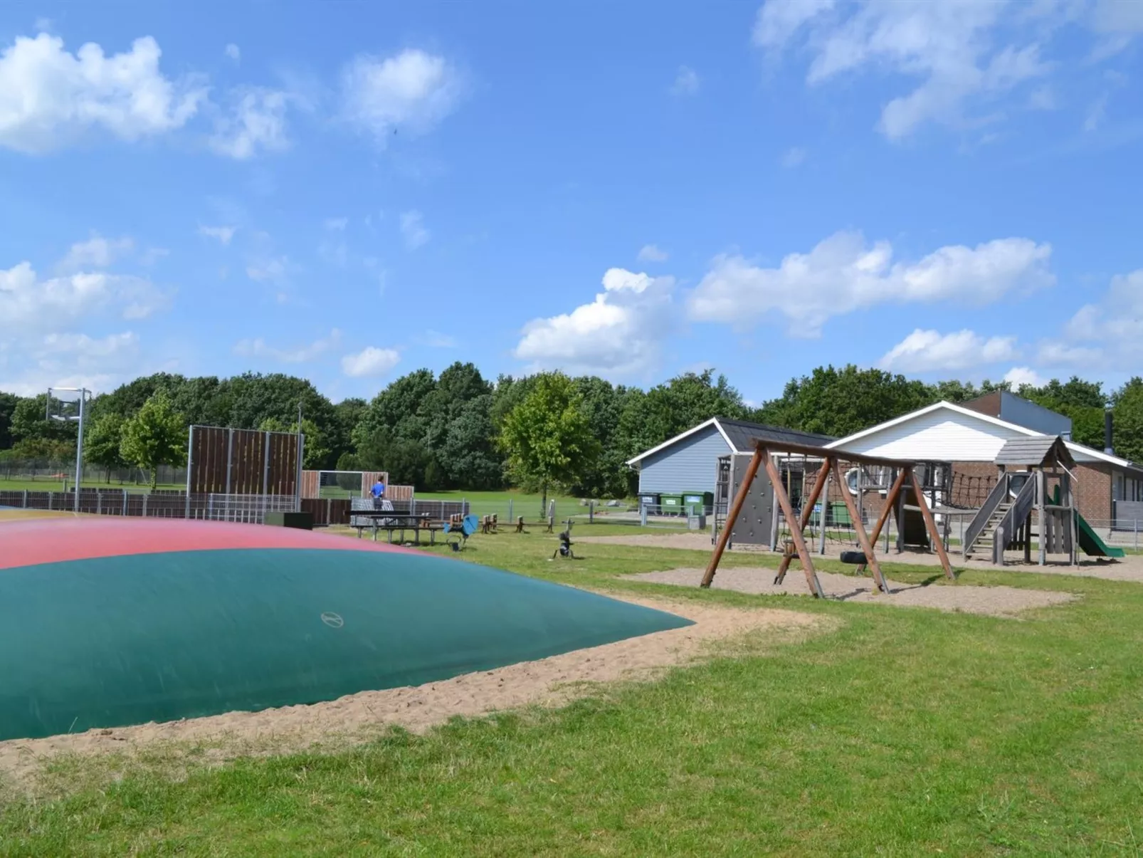 "Biergh" - 30km from the sea - Drinnen