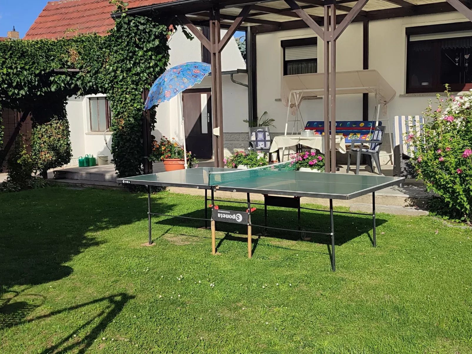 Große Ferienwohnung in Niedergurig mit Großem Ga - Dehors