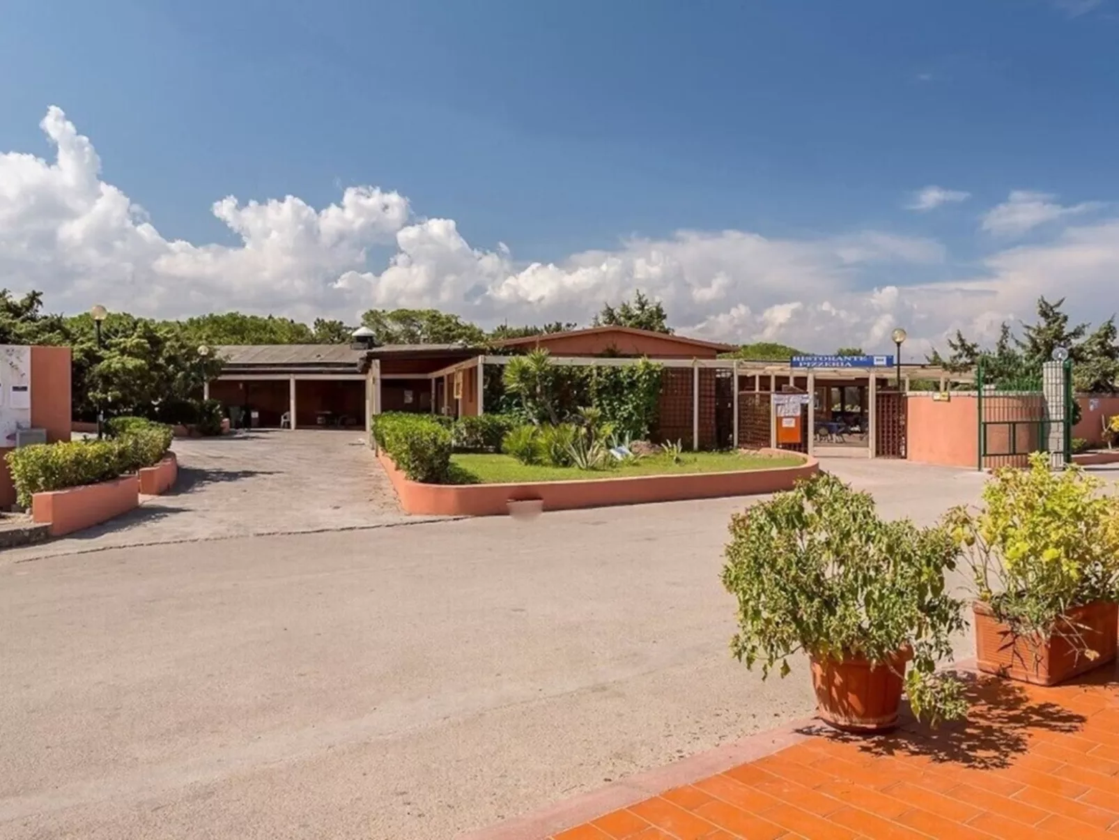 Bella Italia Sardinia - Drinnen