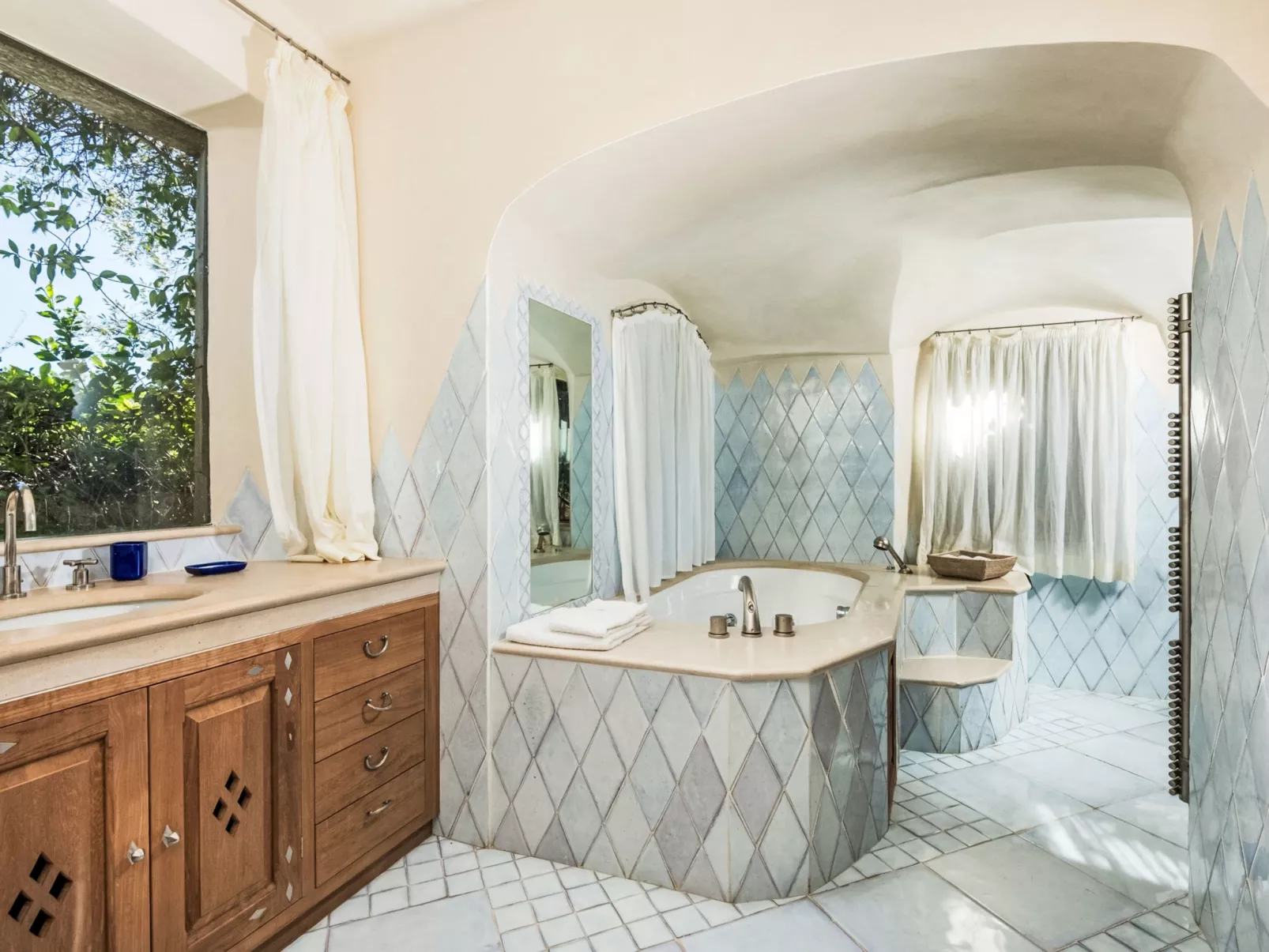 Ancora – Elegant Escape - Dedans
