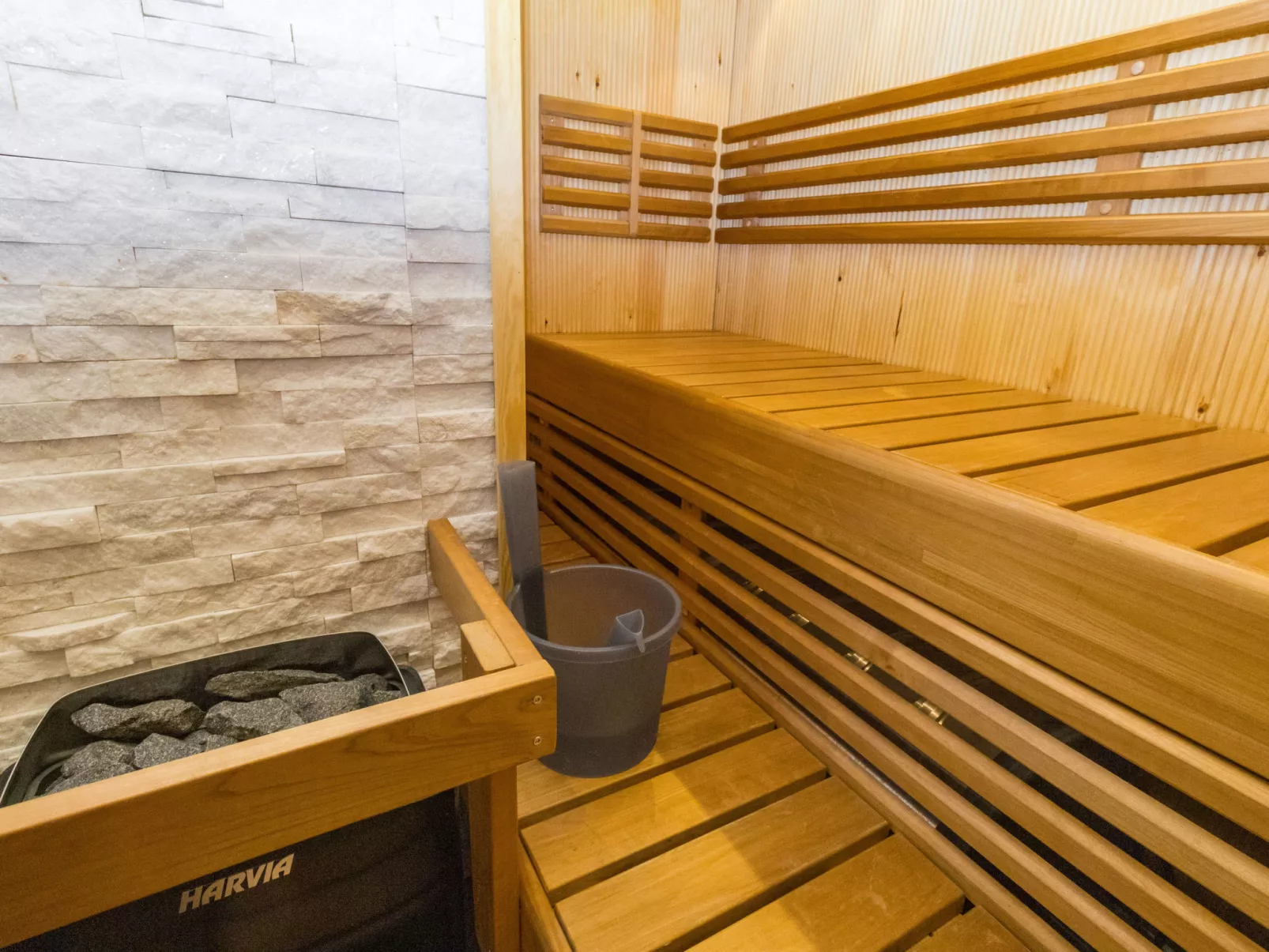 Sallanrinne a - Drinnen