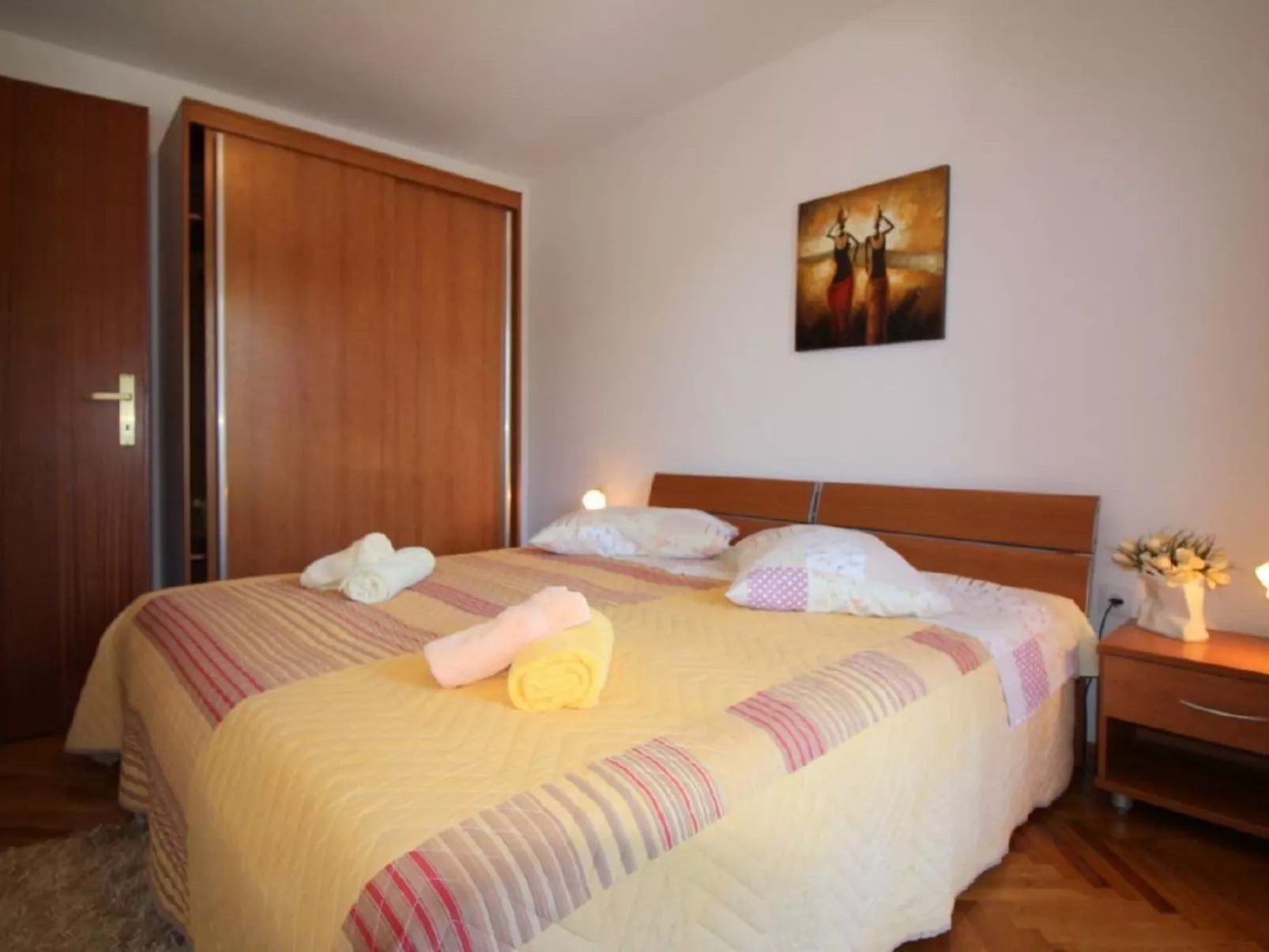 Pinia in Strandnähe  mit Garten - Image-tags.info