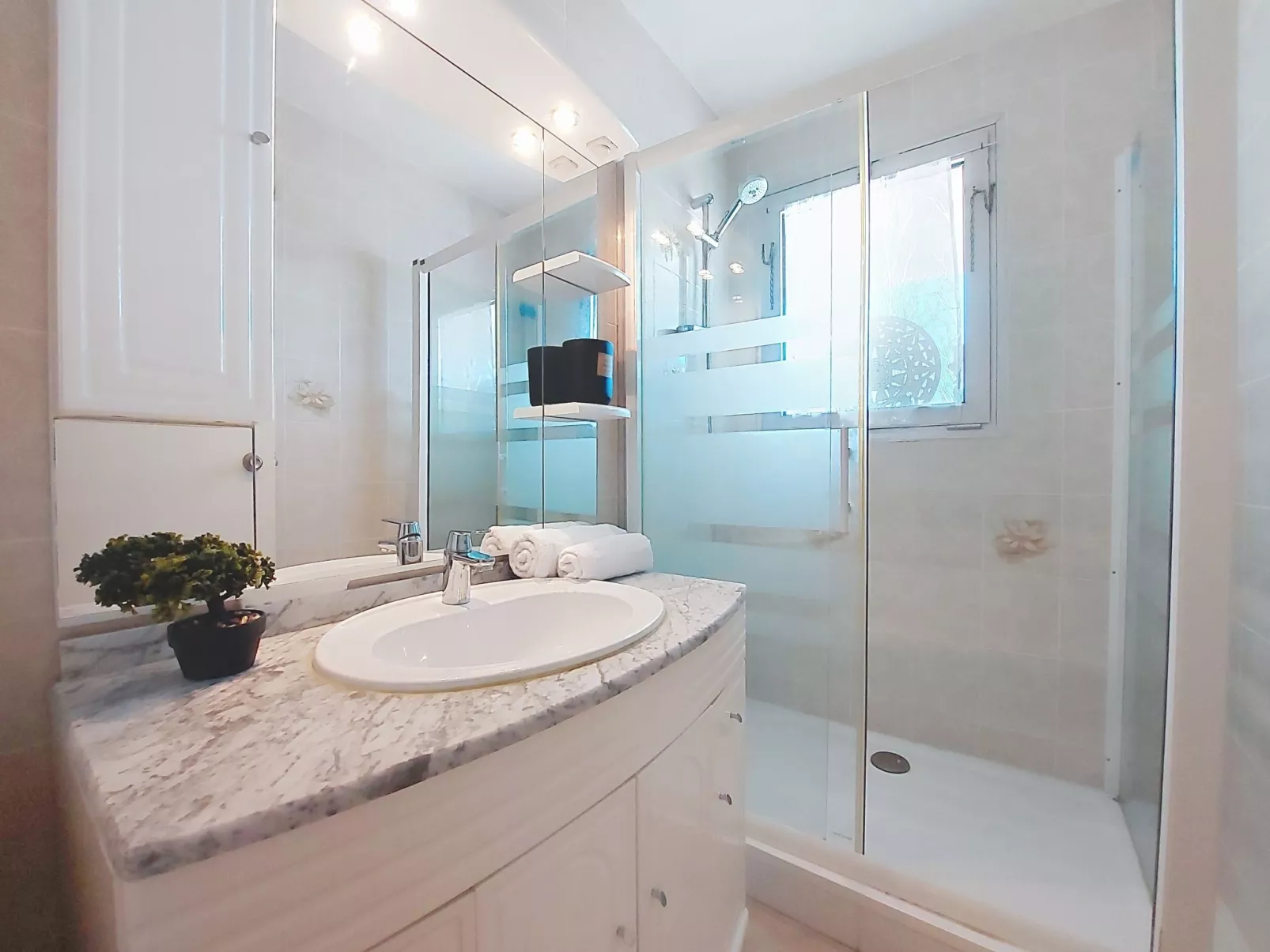 Côte d'Argent - Drinnen