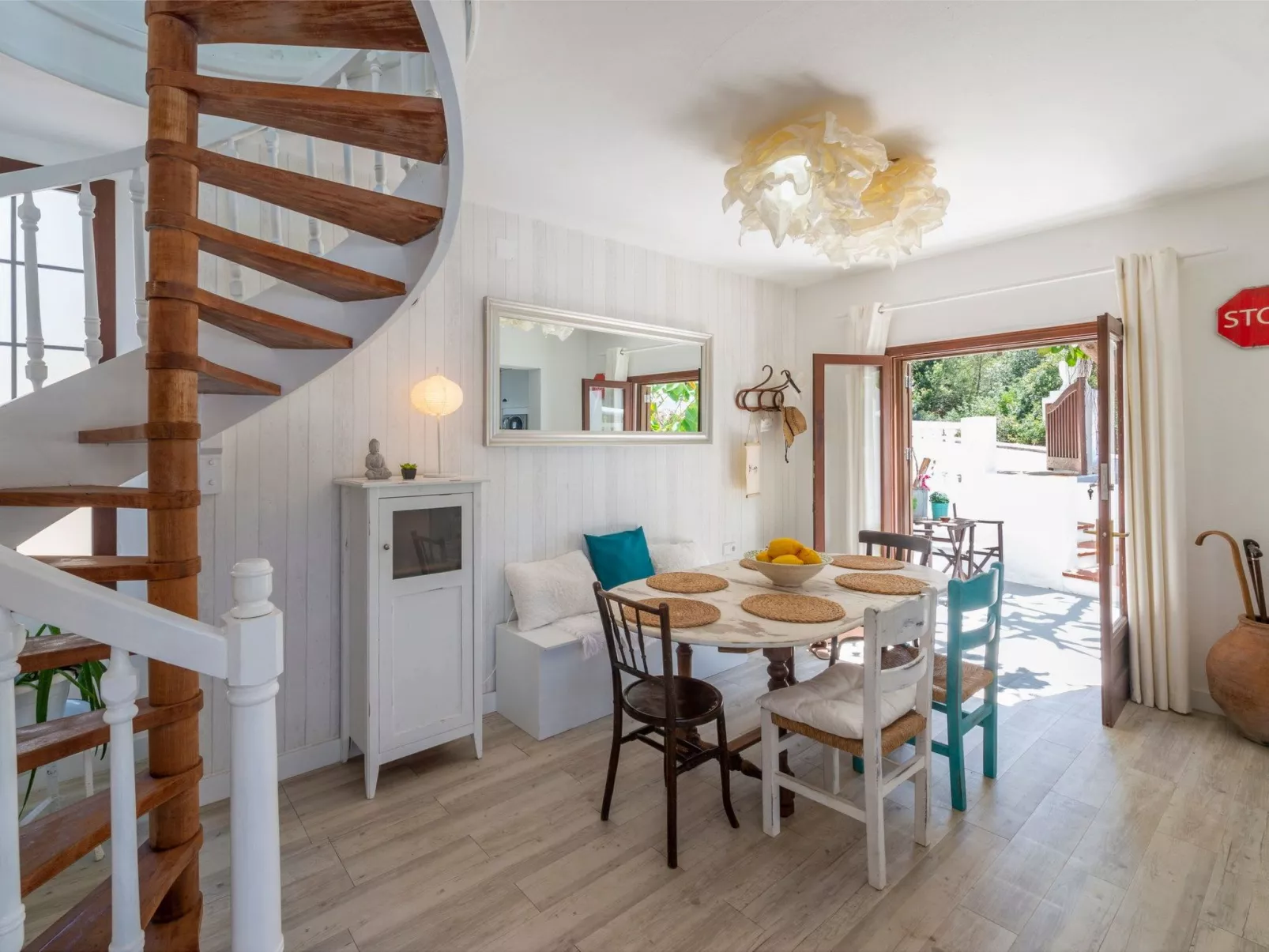 Strandnahe Villa German mit großer Poolterrasse - Image-tags.info