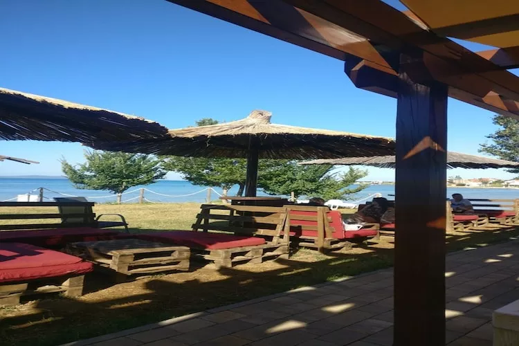 Apartments Topić - One Bedroom Apartment with Terrace (First Floor) - Ambiance