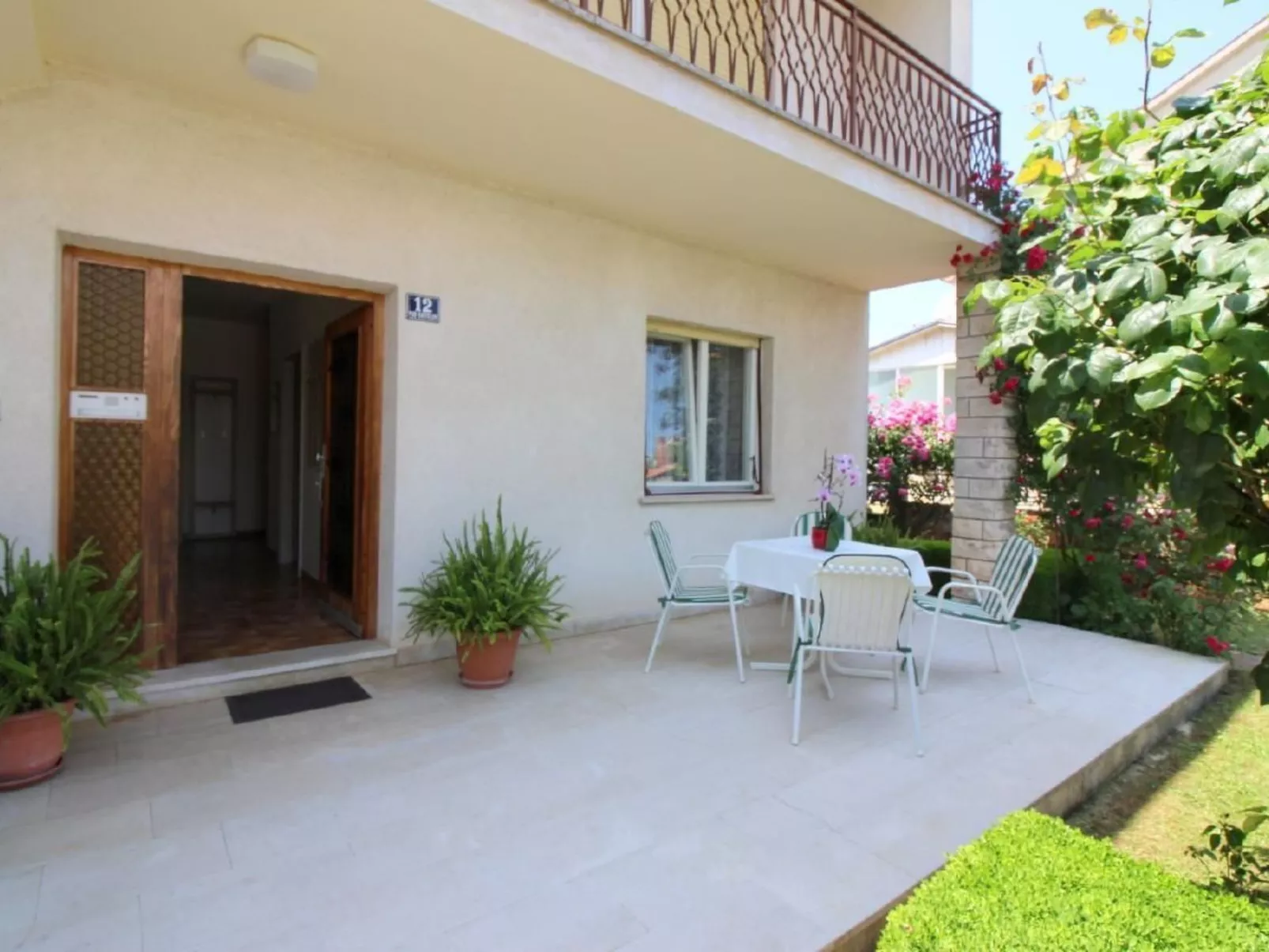 Tino mit Garten in Strandnähe - Image-tags.info