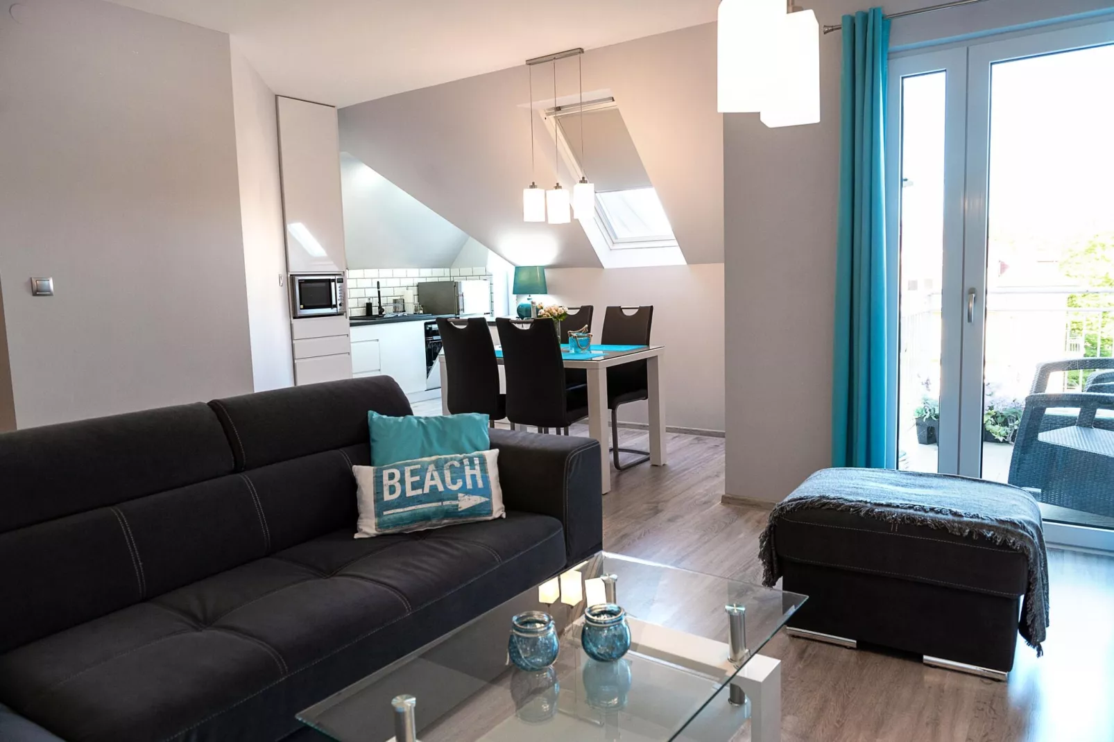 Apartament Grunwaldzka 51B/9 Pobierowo-Wohnzimmer