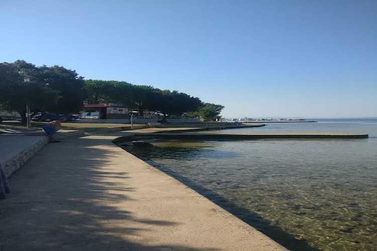 Apartments Topić - One Bedroom Apartment with Terrace (First Floor) - Ambiance