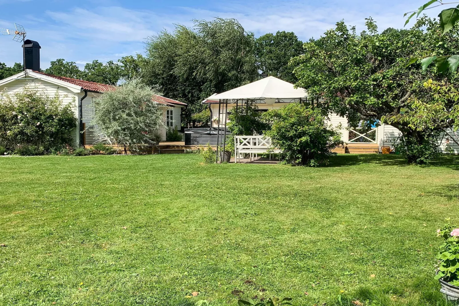 4 Sterne Ferienhaus in FÄRJESTADEN - Im Freien