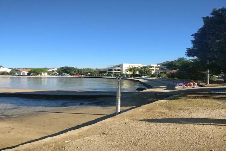 Apartments Topić - One Bedroom Apartment with Terrace (First Floor) - Ambiance