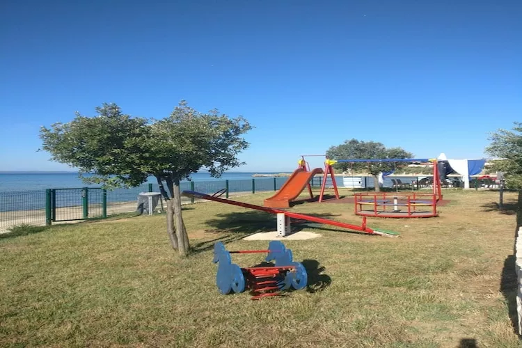 Apartments Topić - One Bedroom Apartment with Terrace (First Floor) - Ambiance