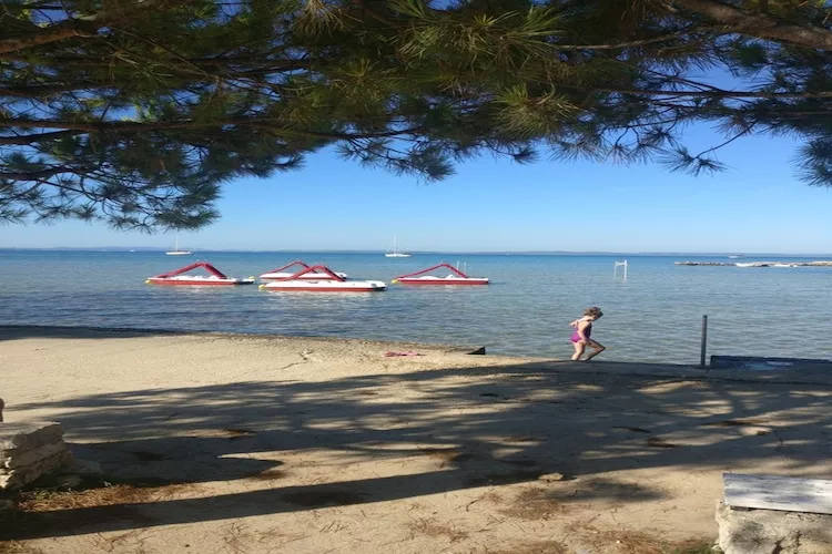 Apartments Topić - One Bedroom Apartment with Terrace (First Floor) - Ambiance