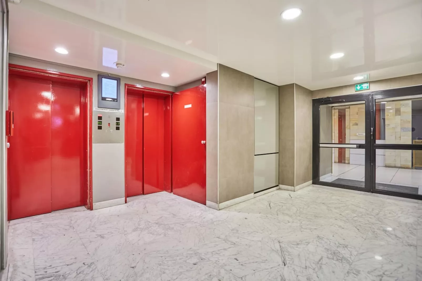 QUAI DE GRENELLE - Innenbereich